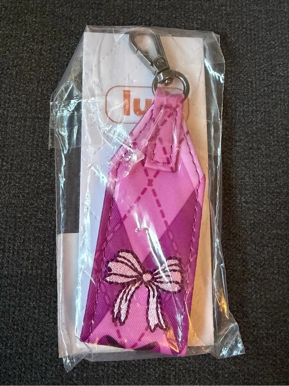 Lug Love Bow Oversized Bag Zipper Puller with Clasp Petite Bowgyle Purple (Pink)